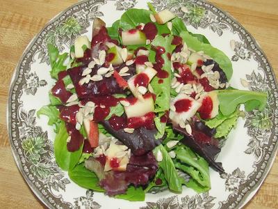 Berry Dressing with Salad